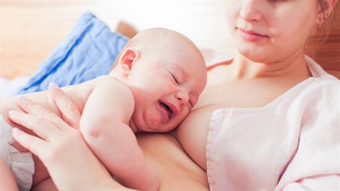 «Δεν μπόρεσα να θηλάσω και για πολύ καιρό ένιωθα ανεπαρκής μητέρα»