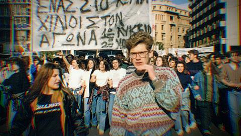 Ανήκω στη ρομαντική γενιά που ξεκίνησε τις καταλήψεις για ένα κομμάτι… πανί!