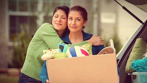 Κι αν μεγάλωσε κι έφυγε απ’ το σπίτι, ένα παιδί επιστρέφει πάντα στη «φωλιά» του