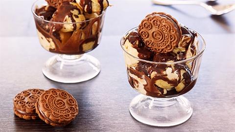 3 εύκολα και λαχταριστά γλυκά με αγαπημένα μπισκότα των παιδικών μας χρόνων