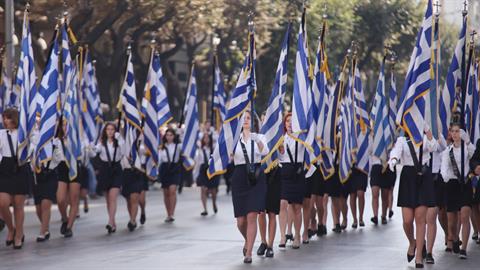 28η Οκτωβρίου: Με σημαιοφόρους αλλά χωρίς παρελάσεις ο εορτασμός στα σχολεία