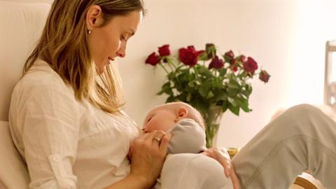 Επαναγαλακτισμός: πώς επιστρέφουμε στον θηλασμό μετά από διακοπή
