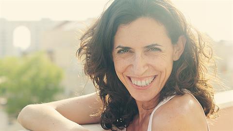 «Η ηλικία είναι μόνο ένας αριθμός»: πώς να απογειώσετε την αυτοπεποίθησή σας μετά τα 40