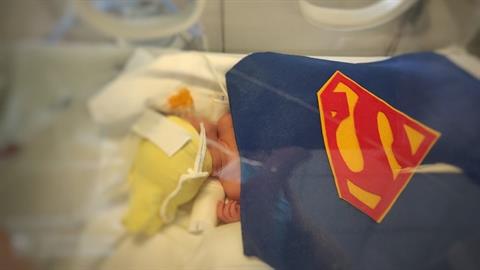 Παγκόσμια Ημέρα Προωρότητας: Αυτοί είναι οι ήρωες της ζωής από την πρώτη τους ανάσα