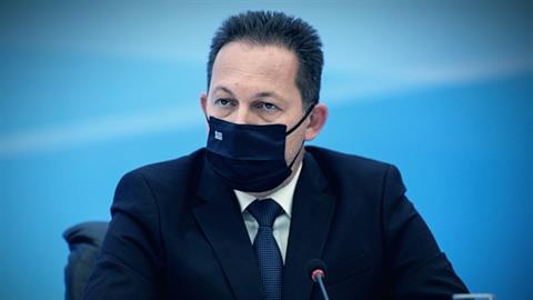 Σ. Πέτσας: αν χρειαστεί, ο εμβολιασμός κατά του κορονοϊού θα είναι υποχρεωτικός