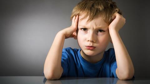 «Δάσκαλε που δίδασκες…»: πώς επηρεάζει το παιδί η ασυνέπεια των γονιών