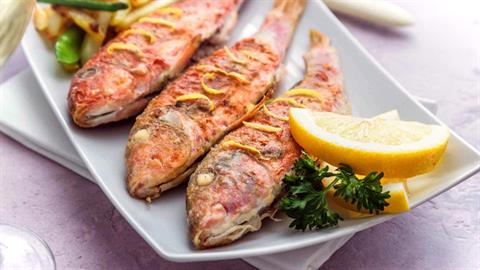 Των Φώτων τρώμε ψαράκι: 3 εύκολα και πεντανόστιμα πιάτα για το γιορτινό τραπέζι