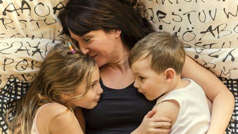 «Κάποια ζευγάρια μένουν μαζί ΓΙΑ τα παιδιά, εγώ επέλεξα να χωρίσω ΓΙΑ τα παιδιά»