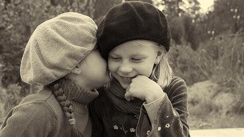 Για να έχεις καλές φίλες πρέπει να είσαι και εσύ σωστή απέναντί τους!