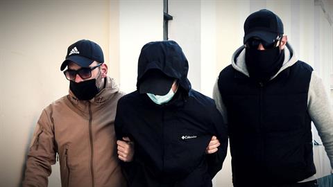 Ξυλοδαρμός σταθμάρχη: ελεύθεροι οι 2 ανήλικοι - «έχουν lower και proficiency» δηλώνει ο πατέρας