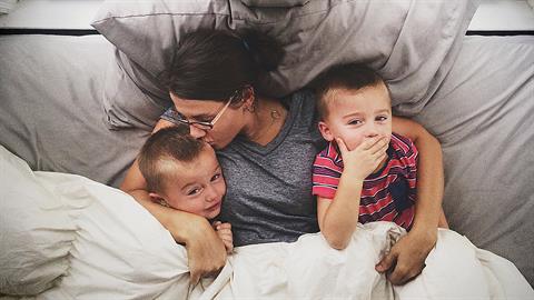 «Σταματήστε να κατακρίνετε την μαμά που θέλει να είναι τέλεια»