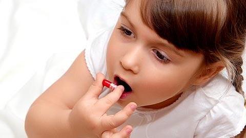 Τα 5 πιο επικίνδυνα αντικείμενα που καταπίνουν τα παιδιά