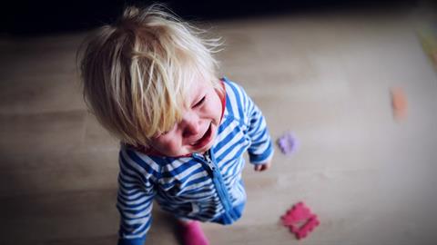 «Γιατί έκοψα το νήπιό μου απ’ το σχολείο Μοντεσσόρι κι εμπιστεύθηκα το δημόσιο»