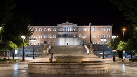 «Κλειδώνει» η απαγόρευση κυκλοφορίας μετά τις 6 το απόγευμα για το ΣΚ 