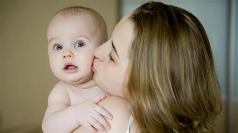 «Έγινα μαμά πολύ νέα και δεν θα το άλλαζα με τίποτα!»