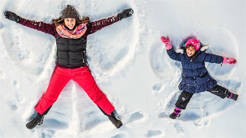 Πώς θα χαρούμε με ασφάλεια το χιόνι με τα παιδιά μας!