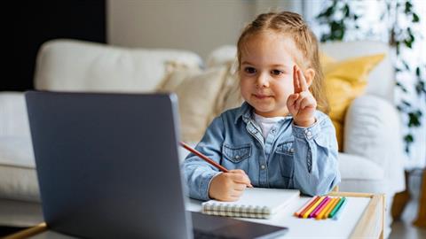 Η κίνηση-ματ που θα αναβαθμίσει, οικονομικά, την εμπειρία της τηλεκπαίδευσης