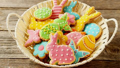 Πεντανόστιμα πασχαλινά κουλουράκια που θα λατρέψουν τα παιδιά