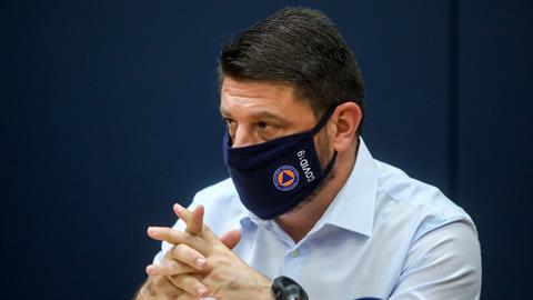 Έως 12 άτομα στο Πασχαλινό τραπέζι - ανοίγουν από αύριο Mall και κέντρα αισθητικής