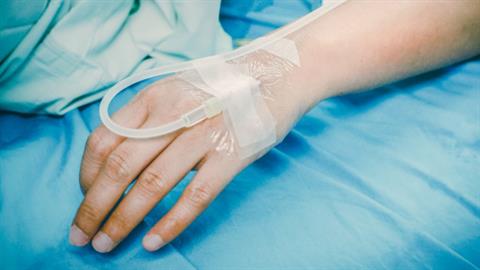 Ανήλικος τραυματίστηκε σοβαρά από βαρελότο που έσκασε στα χέρια του