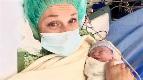 Στα 14 της είπαν ότι δεν θα κάνει ποτέ παιδιά - 14 χρόνια μετά γέννησε το μωρό της