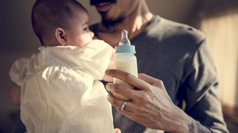 Ένα κείμενο αφιερώμενο στους άντρες που είναι γεννημένοι για να γίνουν μπαμπάδες