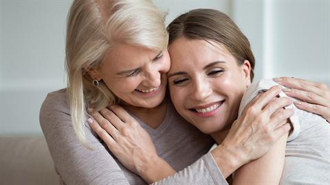 «Μόνο όταν θα γίνεις μάνα θα καταλάβεις πόσο πολύ σε λάτρευε η μαμά σου»