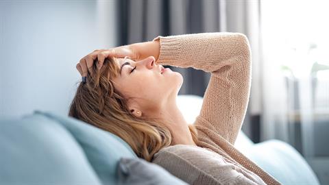 «Τα παιδιά της γειτόνισσάς μου είναι συνέχεια στο σπίτι μας και δεν ξέρω τι να κάνω»