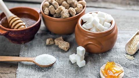 Ποια είναι τα φυσικά υποκατάστατα της ζάχαρης για πιο υγιεινή διατροφή 