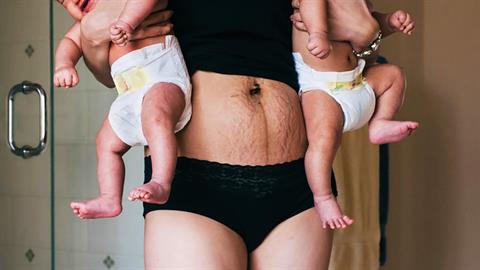 «Γέννησα πριν 4 μήνες κι ο άντρας μου δε σταματάει να ρωτάει πότε θα χάσω κιλά»