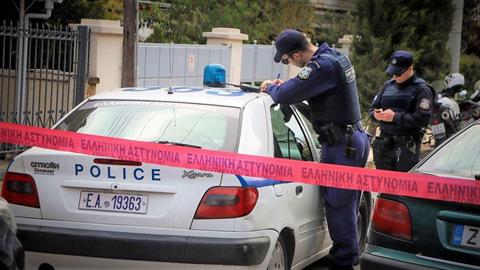 Ανάβυσσος: Γείτονες έσωσαν 13χρονη από επίδοξο βιαστή έξω απ’ το σπίτι της