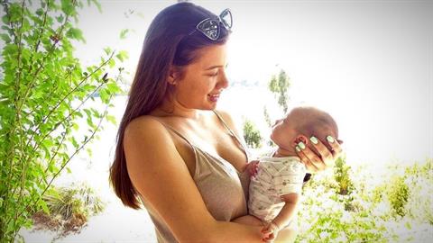 Γλυκά Νερά: οι δύο οικογένειες θέλουν να φροντίσουν από κοινού τη μικρή Λυδία