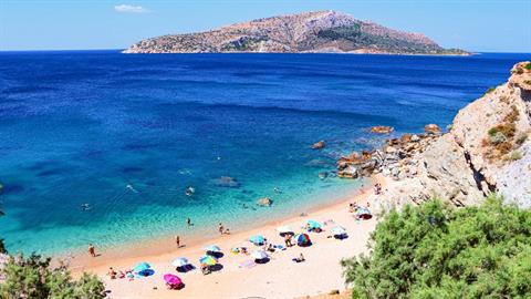 Ο επίγειος παράδεισος βρίσκεται στην Αττική: 5 παραλίες που το επιβεβαιώνουν