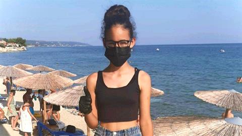 12χρονη ηρωίδα έσωσε άνδρα απο πνιγμό σε παραλία της Χαλκιδικής