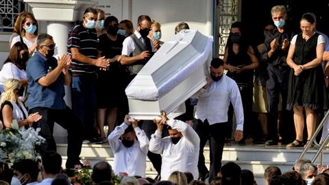 «Δεν δολοφόνησες μόνο την Γαρυφαλλιά...»: ο επικήδειος που συγκλόνισε το πανελλήνιο