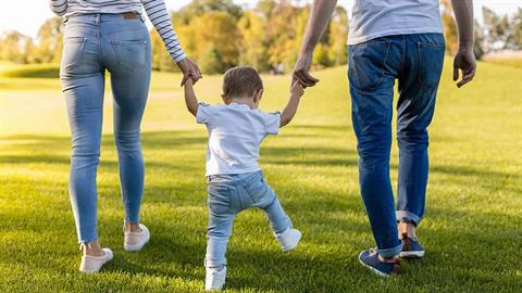 Ανοίγει σήμερα η πλατφόρμα για το επίδομα παιδιού - όσα πρέπει να ξέρετε