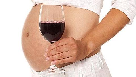 Το αλκοόλ κατά την διάρκεια της εγκυμοσύνης επηρεάζει το IQ του παιδιού 