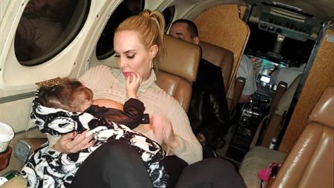 «Θα σταματήσω να θηλάζω την 5χρονη κόρη μου μόνο όταν είναι έτοιμη»