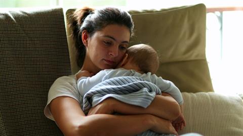 «Πίστευα ότι αντέχω όσα παιδιά μου φέρει η ζωή, αλλά στο 4ο κατέρρευσα»