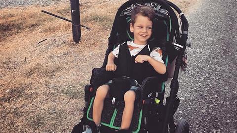 Μαμά παιδιού ΑΜΕΑ: ο γιος μου μού έμαθε να αγαπάω άνευ όρων