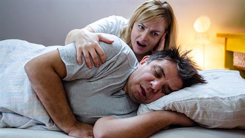 «Εφόσον η γυναίκα μου ξυπνάει για να θηλάσει δεν υπάρχει λόγος να ξενυχτάω»