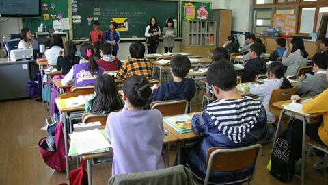 Σχολεία: Τι θα συμβαίνει σε περίπτωση κρούσματος - Πότε μπαίνουν σε καραντίνα οι μαθητές