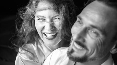 «Δεν είσαι τέλειος, αλλά αν γυρνούσα τον χρόνο πίσω εσένα θα παντρευόμουν πάλι»