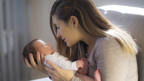 Μια νύχτα θα νανουρίσεις το μωρό σου για τελευταία φορά χωρίς να το ξέρεις