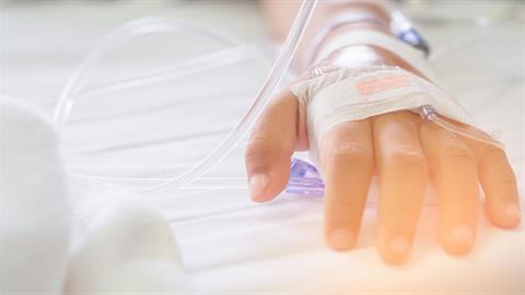 Σοκαριστικό ατύχημα σε αγώνες καρτ: διασωληνωμένος στη ΜΕΘ 6χρονος θεατής