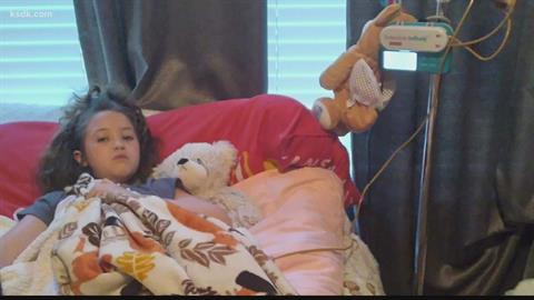 Δασκάλα δωρίζει κάθε μήνα πλάσμα σε 9χρονη μαθήτρια για να κρατιέται στη ζωή