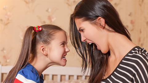 Πώς απαιτείς από ένα παιδί να ηρεμήσει όταν εσύ είσαι σε υστερία