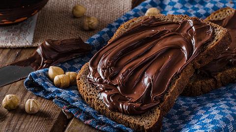 Πώς να φτιάξετε σπιτική Nutella σε 4 απλά βήματα