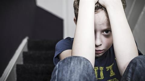 Εξωσχολικοί εκβίαζαν 13χρονο - ζητούσαν λεφτά για να μη βλάψουν τους δικούς του