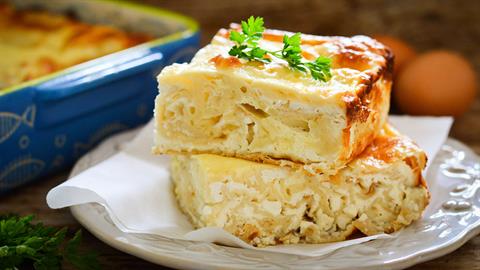 Κασάτα: η θεϊκή τυρόπιτα του Μετσόβου με σπιτικό φύλλο